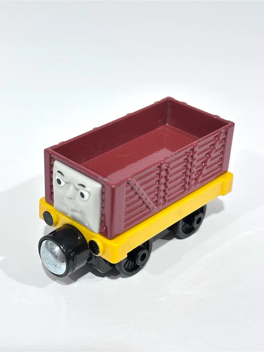 Thomas & Friends Take-n-Play Diecast Troublesome Truck with Hay Bale
